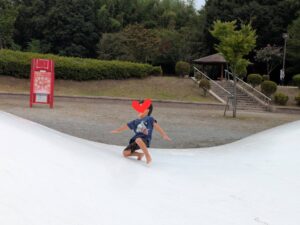三ツ寺公園のふわふわドーム