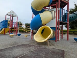 三ツ寺公園の遊具