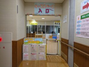 だれでも広場のキッズスペース入り口