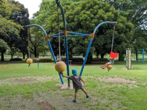 前橋総合運動公園の広場Aの遊具