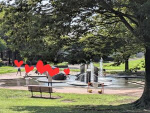 三ツ寺公園の噴水広場